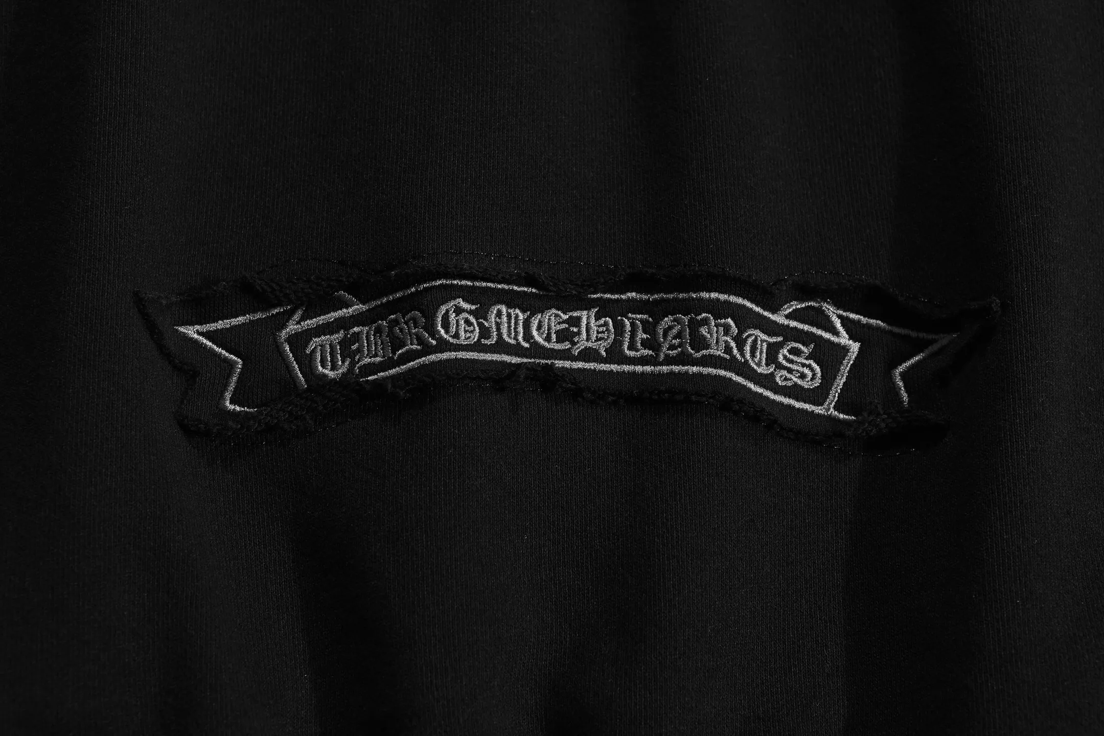 P250 Chrome Hearts Chrome Hearts Metal Patch Cross Crew Neck Sweatshirt Size: SMLXL Color: Black
